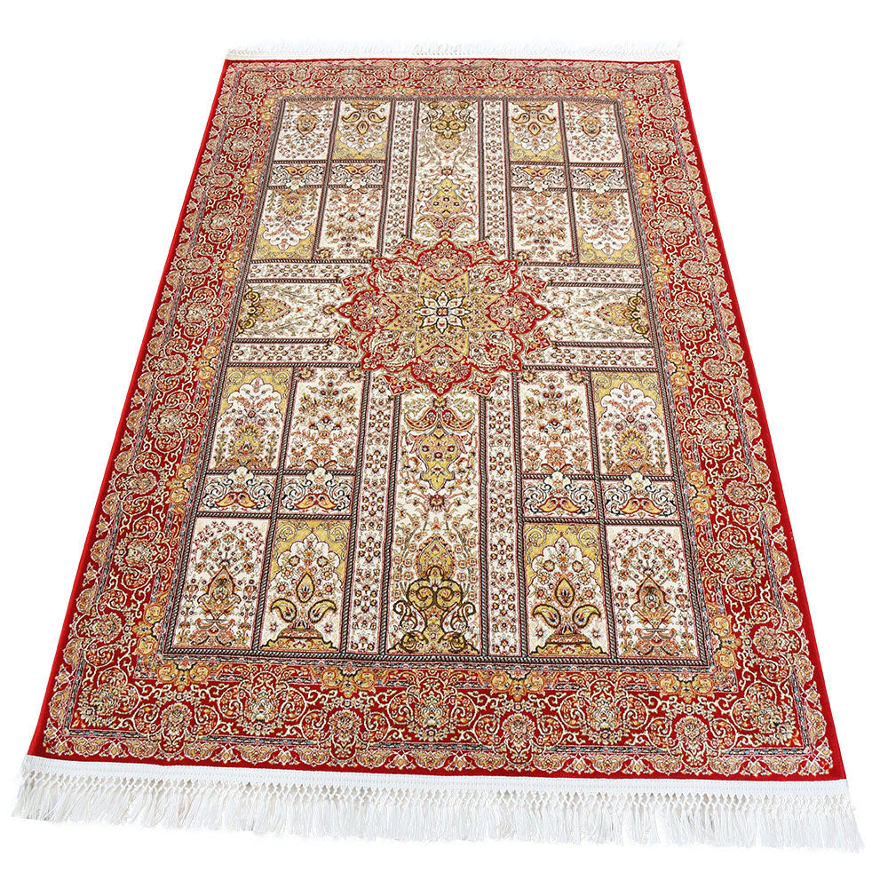 Cream & Red Traditional Carpet