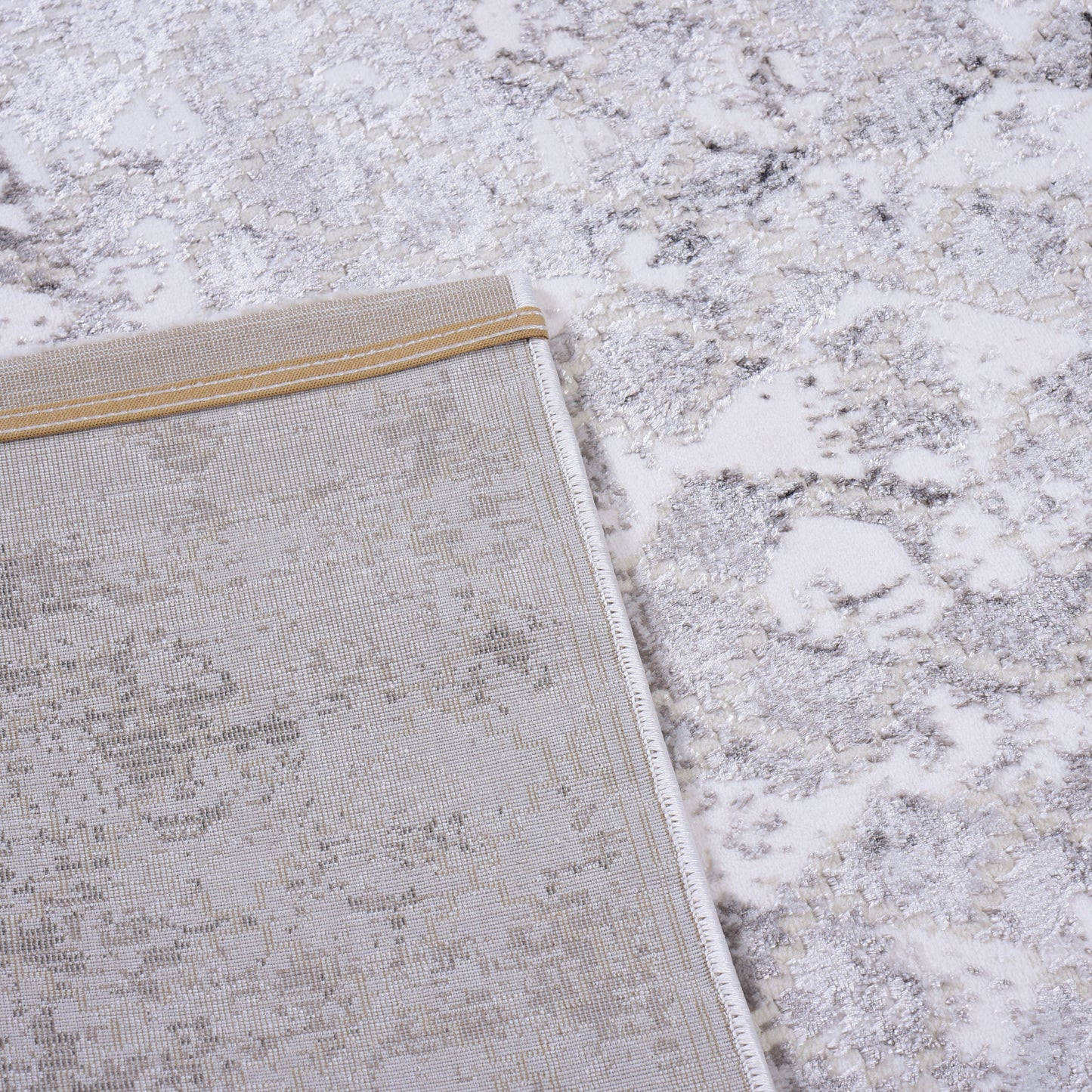 White/Vizon Modern Carpet