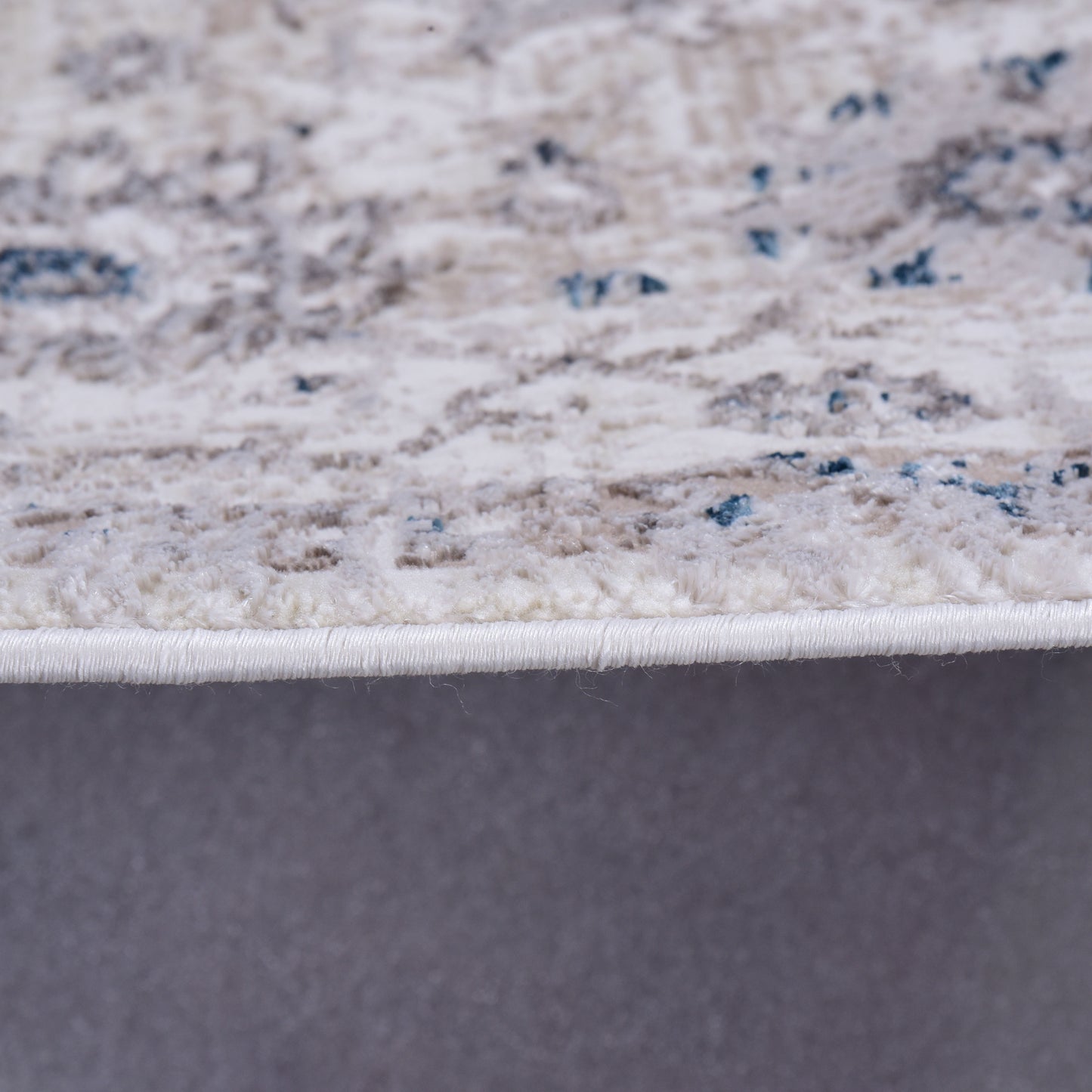 White/Blue Modern Carpet