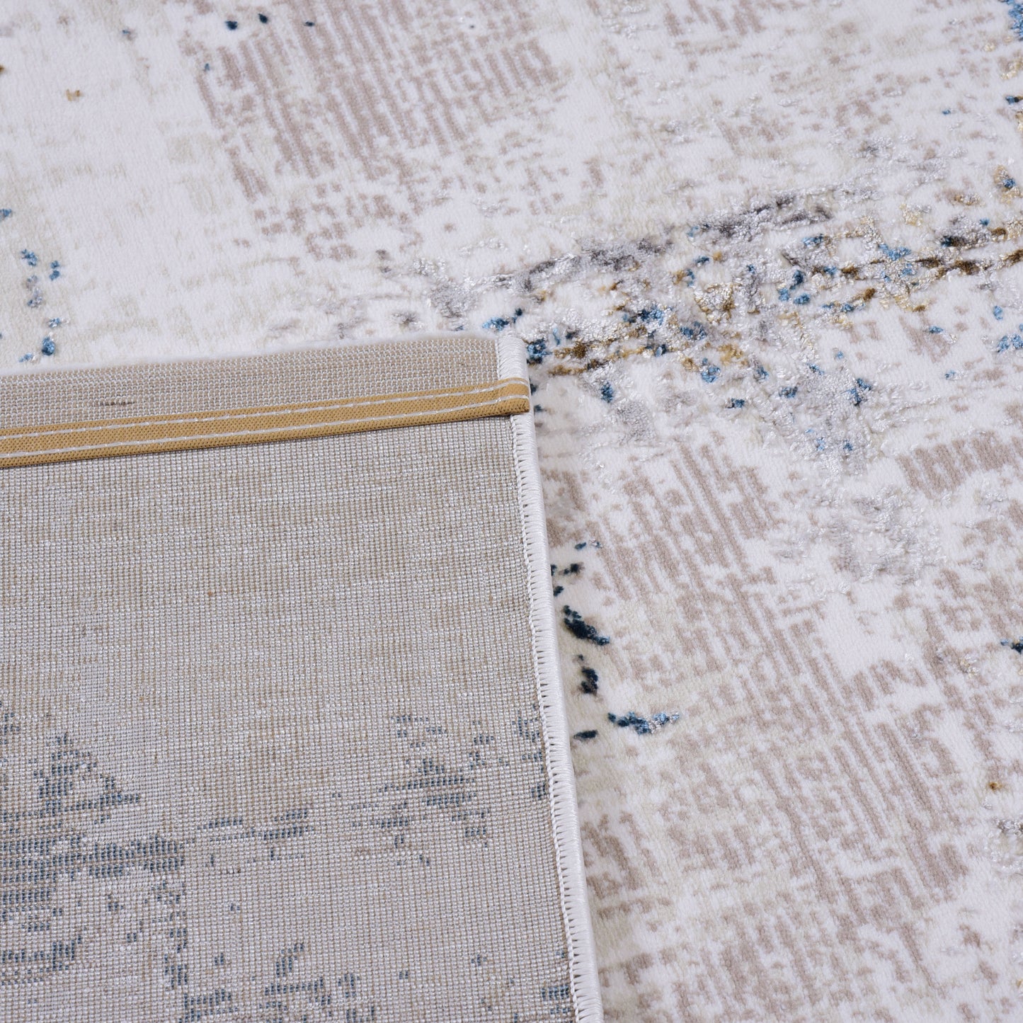 White/Cream Modern Carpet