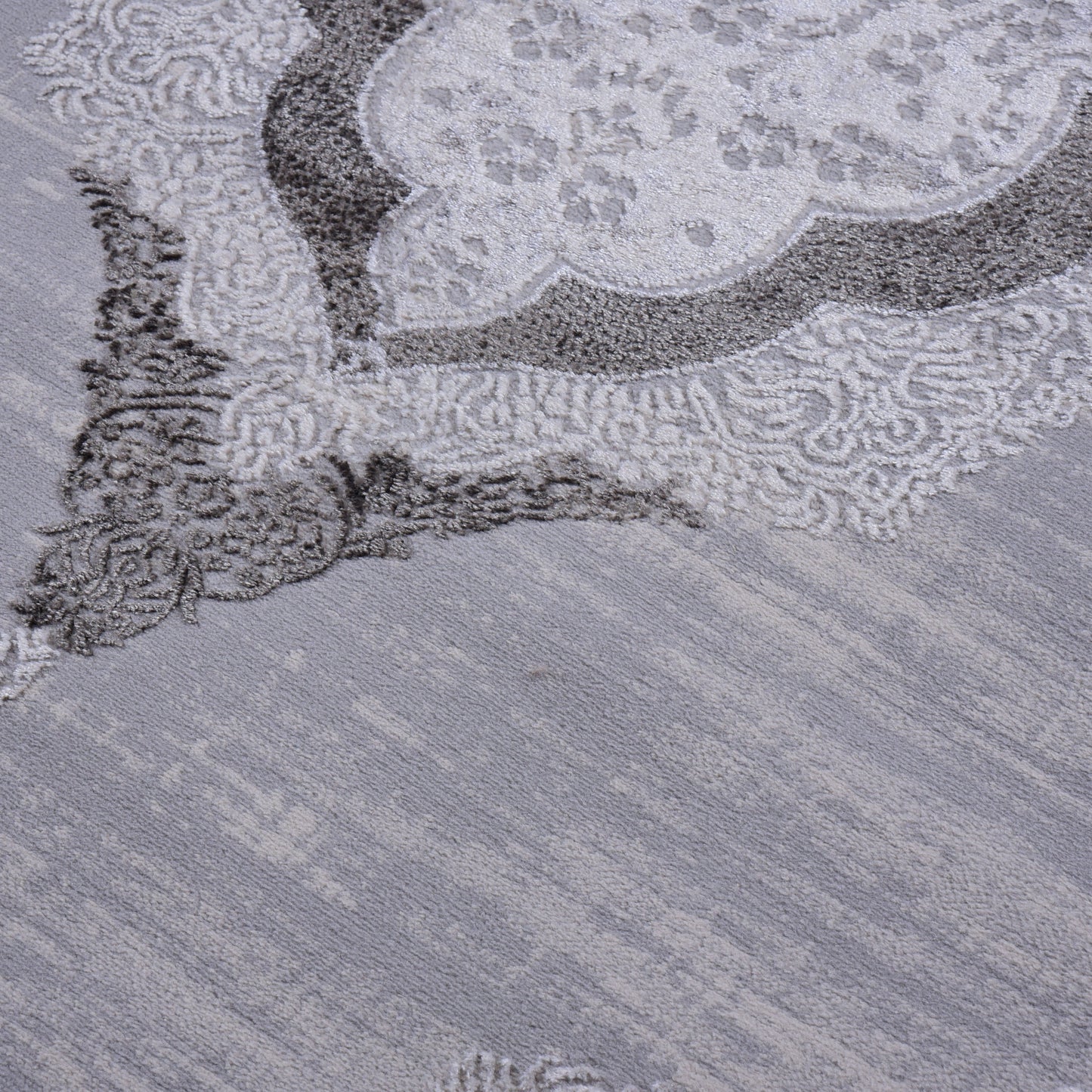 Grey/Vizon Traditional Carpet