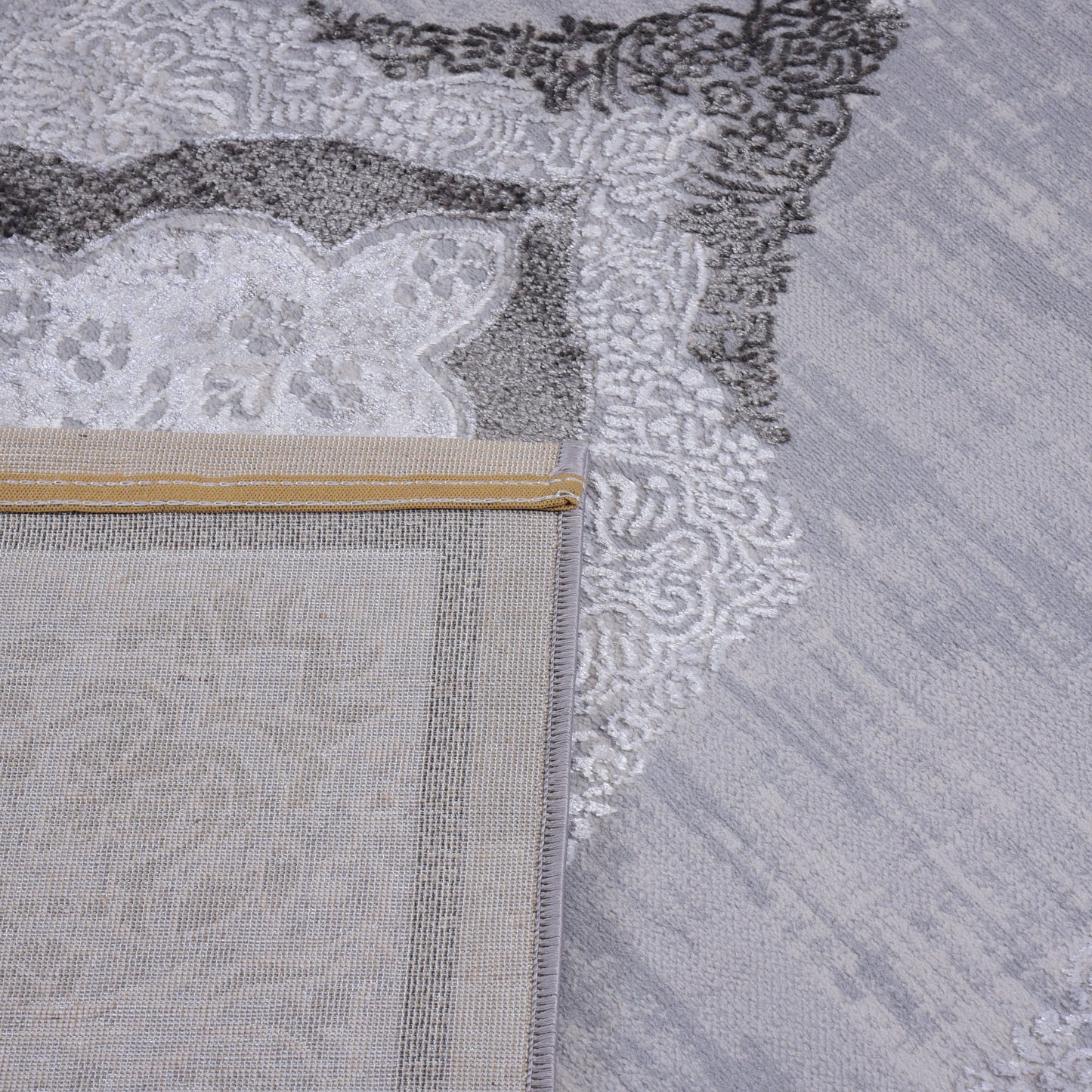 Grey/Vizon Traditional Carpet
