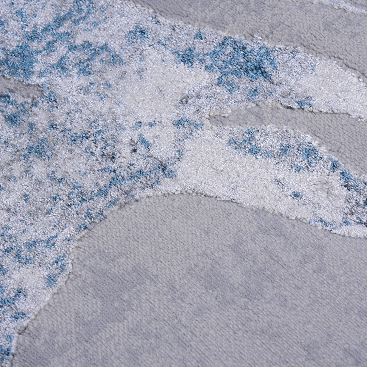 L.Grey/Blue Modern Carpet