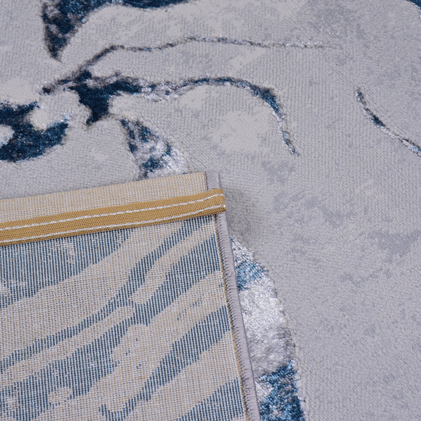L.Grey/Blue Modern Carpet