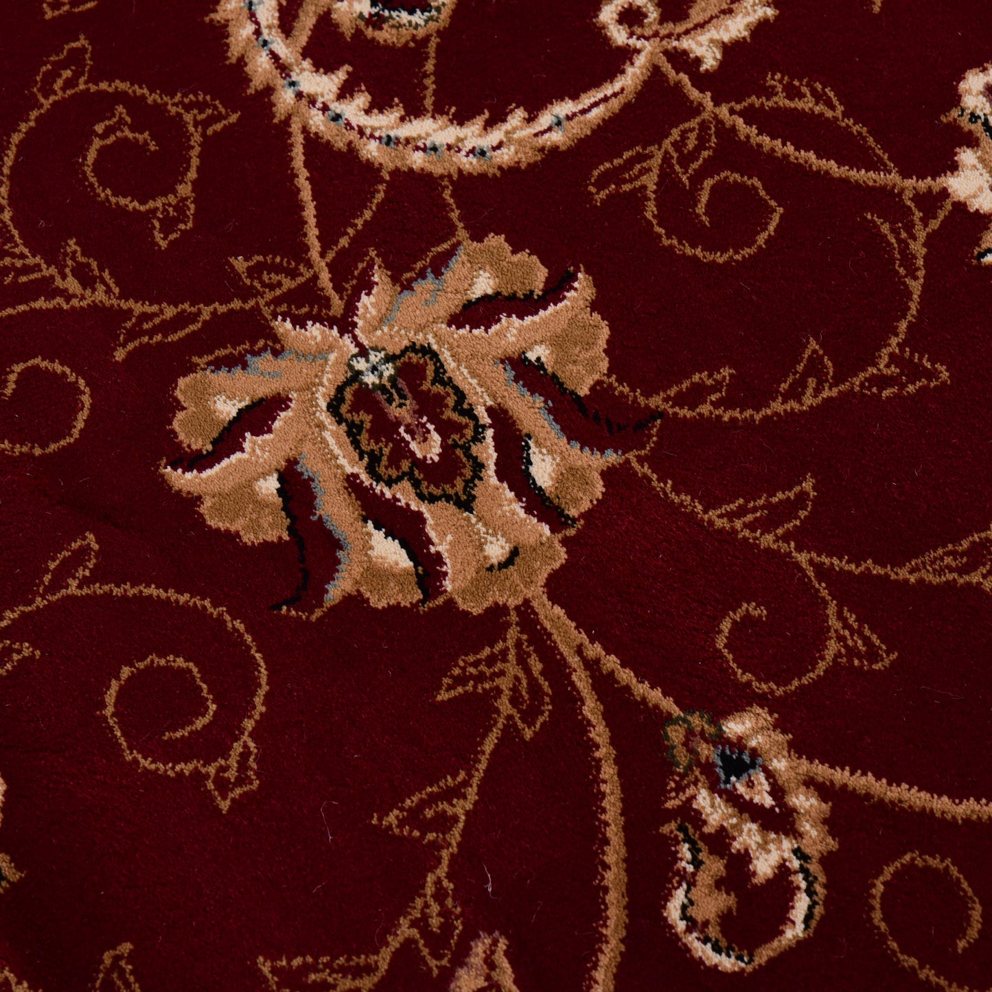 Red/Cream Traditional Carpet