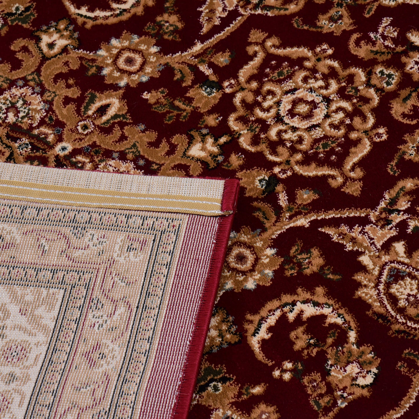 Red/Cream Traditional Carpet
