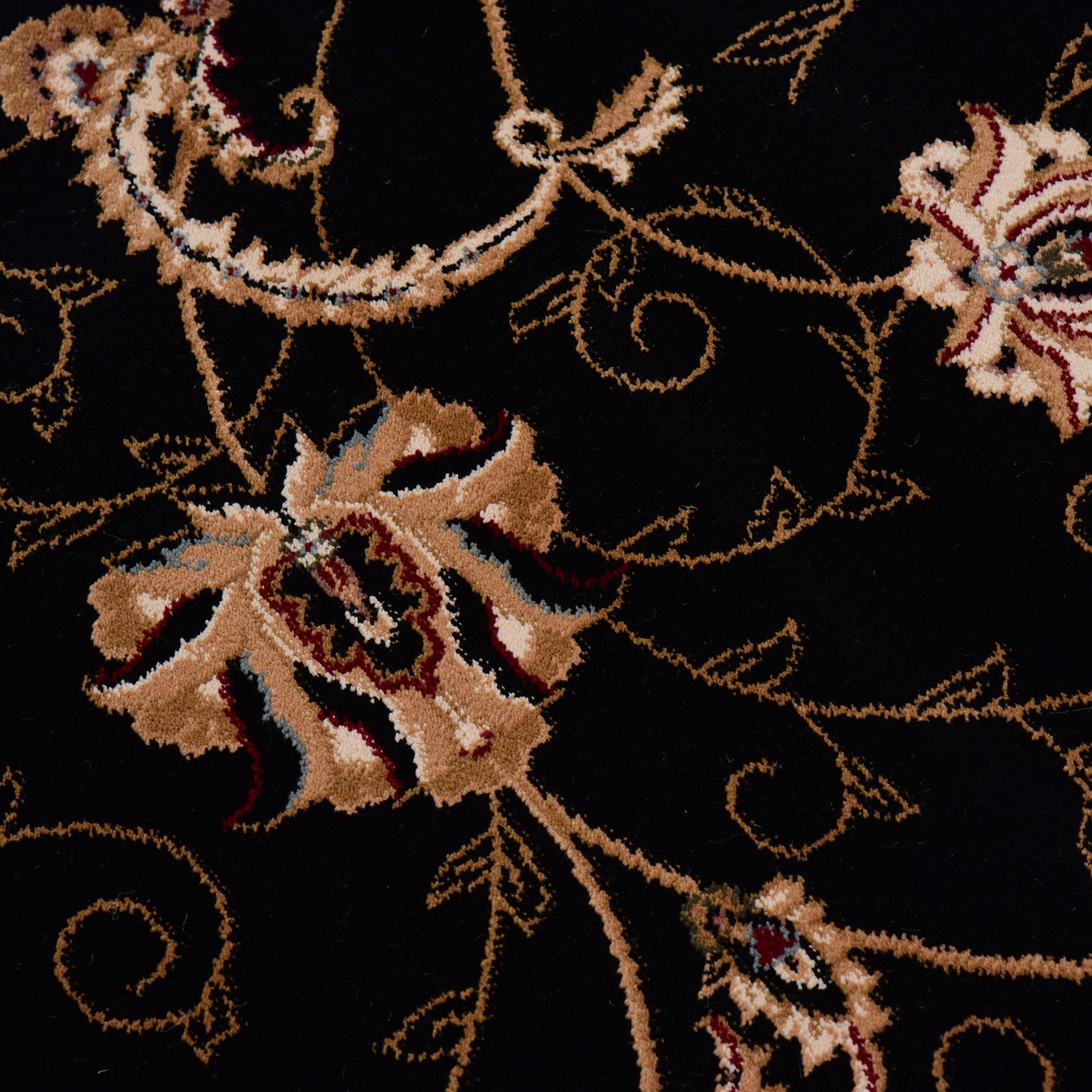 Black/Cream Traditional Carpet