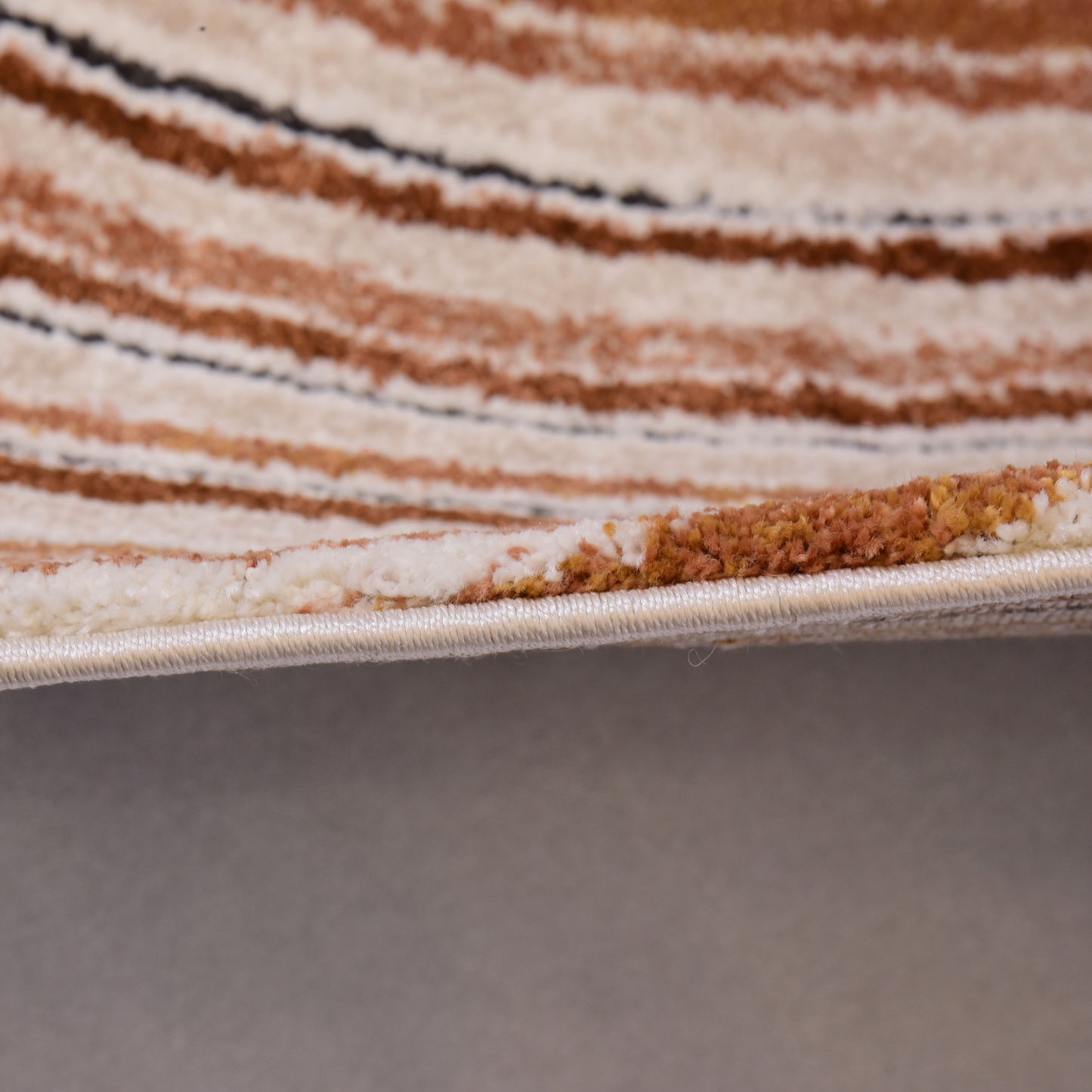 D.Orange/Cream Shaped Carpet