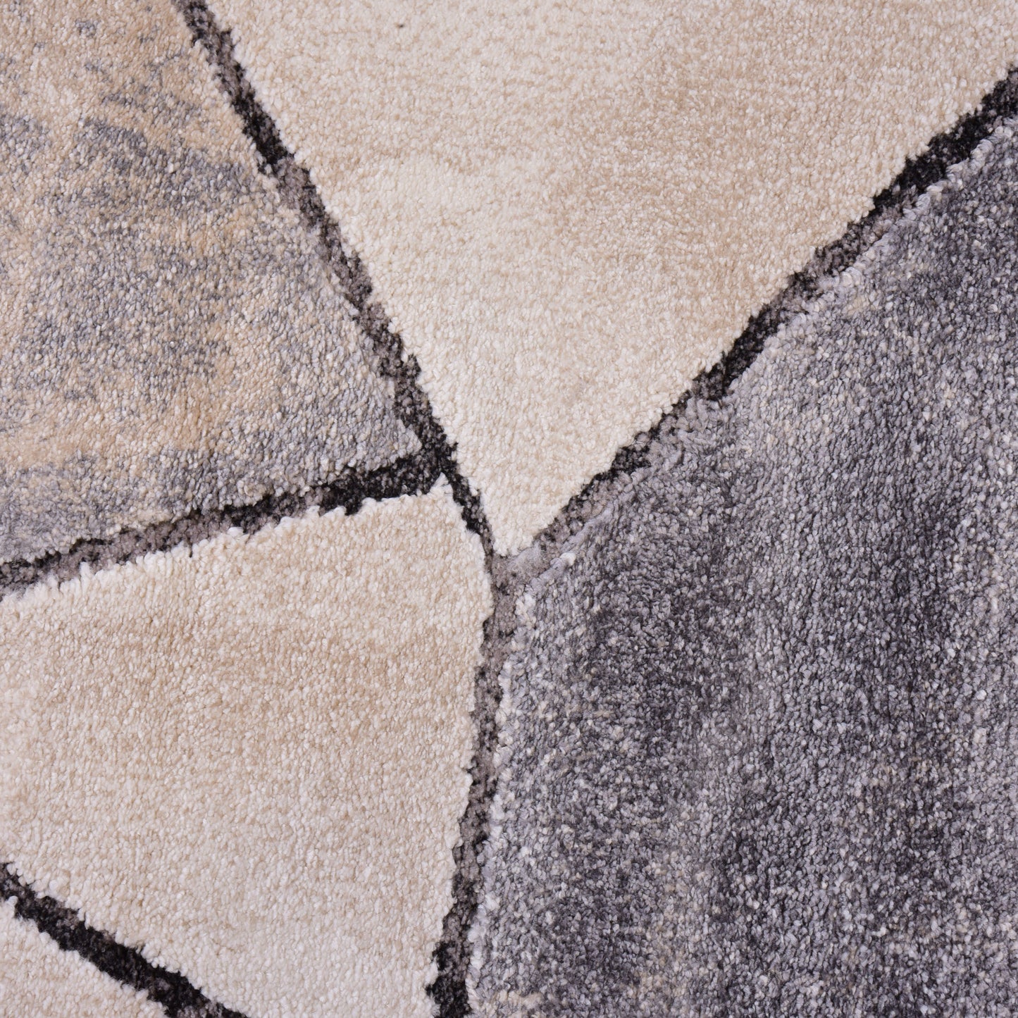 Grey/Cream Shaped Carpet