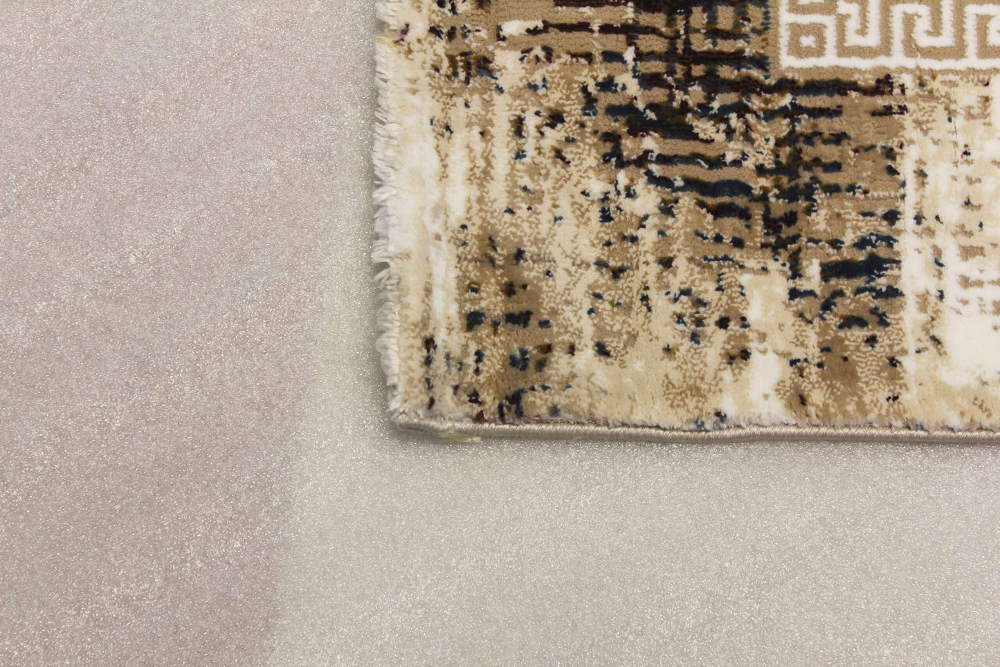 Beige/Beige Tokyo Modern Carpet