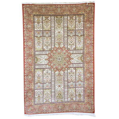 Cream & Red Traditional Carpet - Image 5